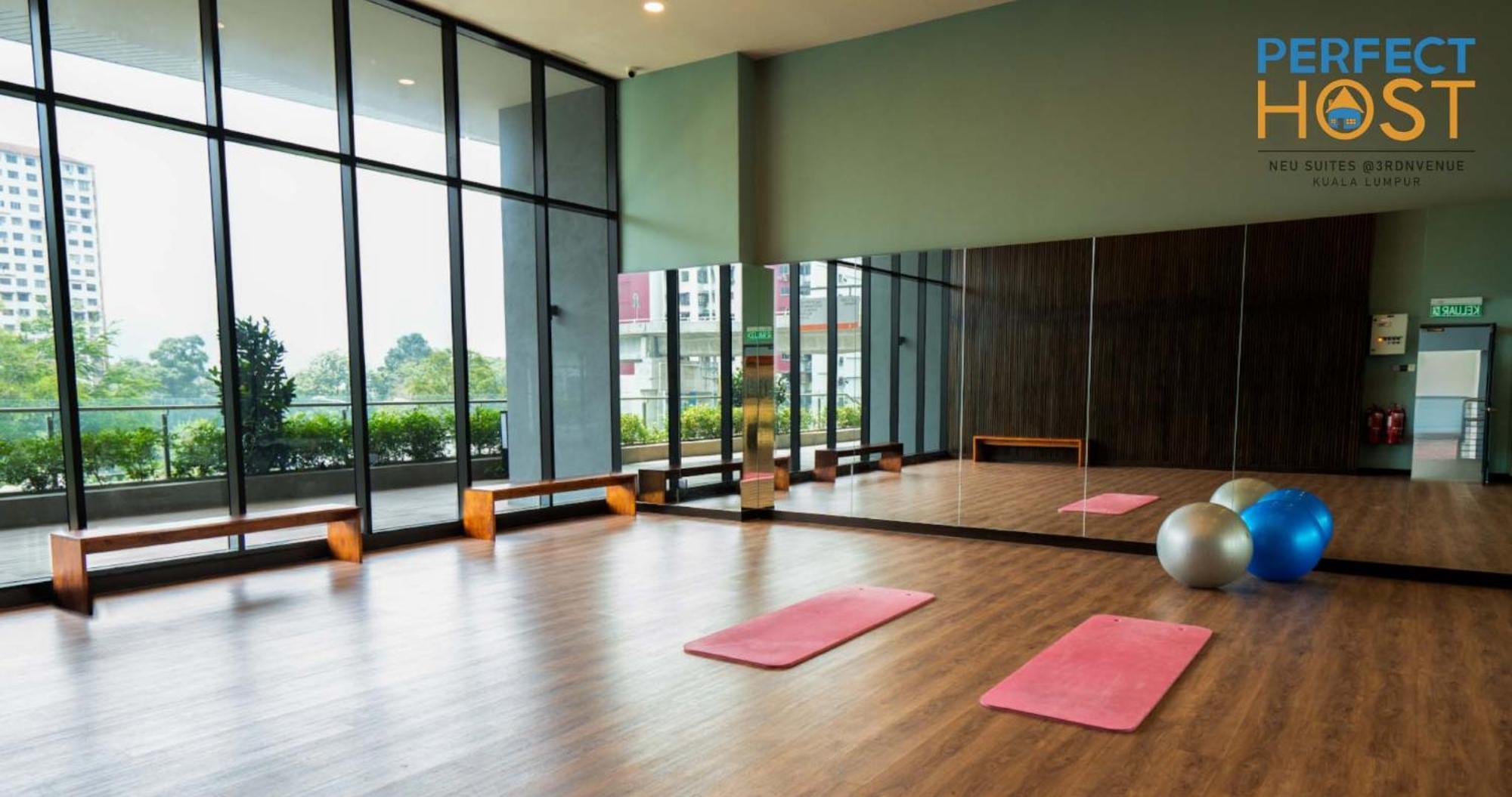 Neu Suites @ 3Rdnvenue By Perfect Host Kuala Lumpur Exteriör bild